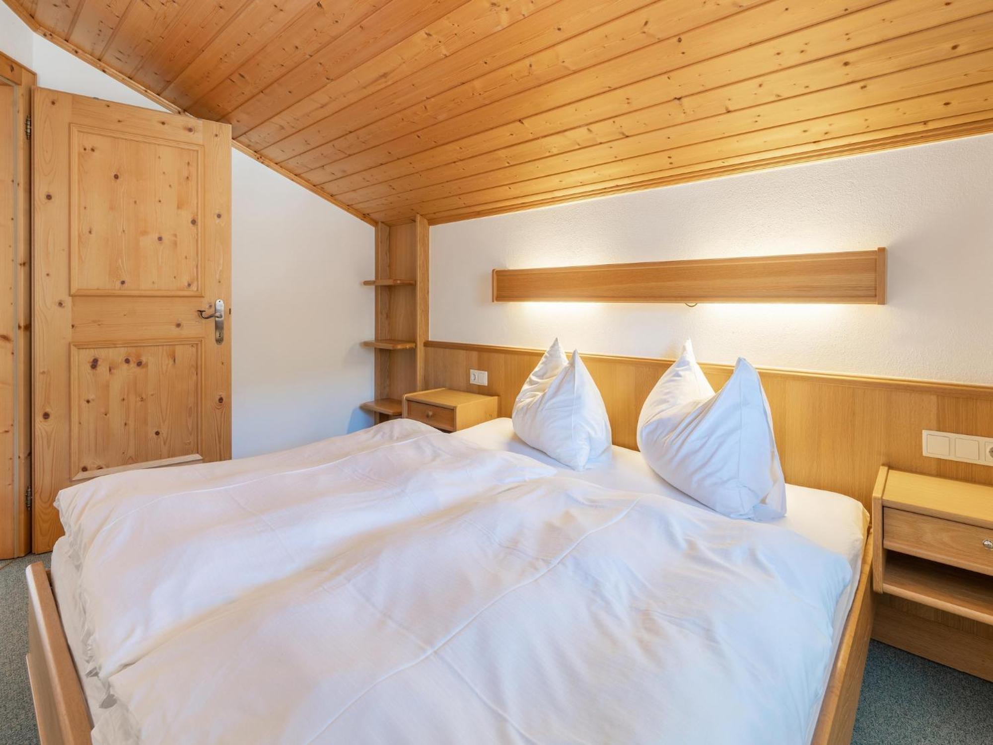 Beautiful Apartment In Mittersill With Balcony Bagian luar foto