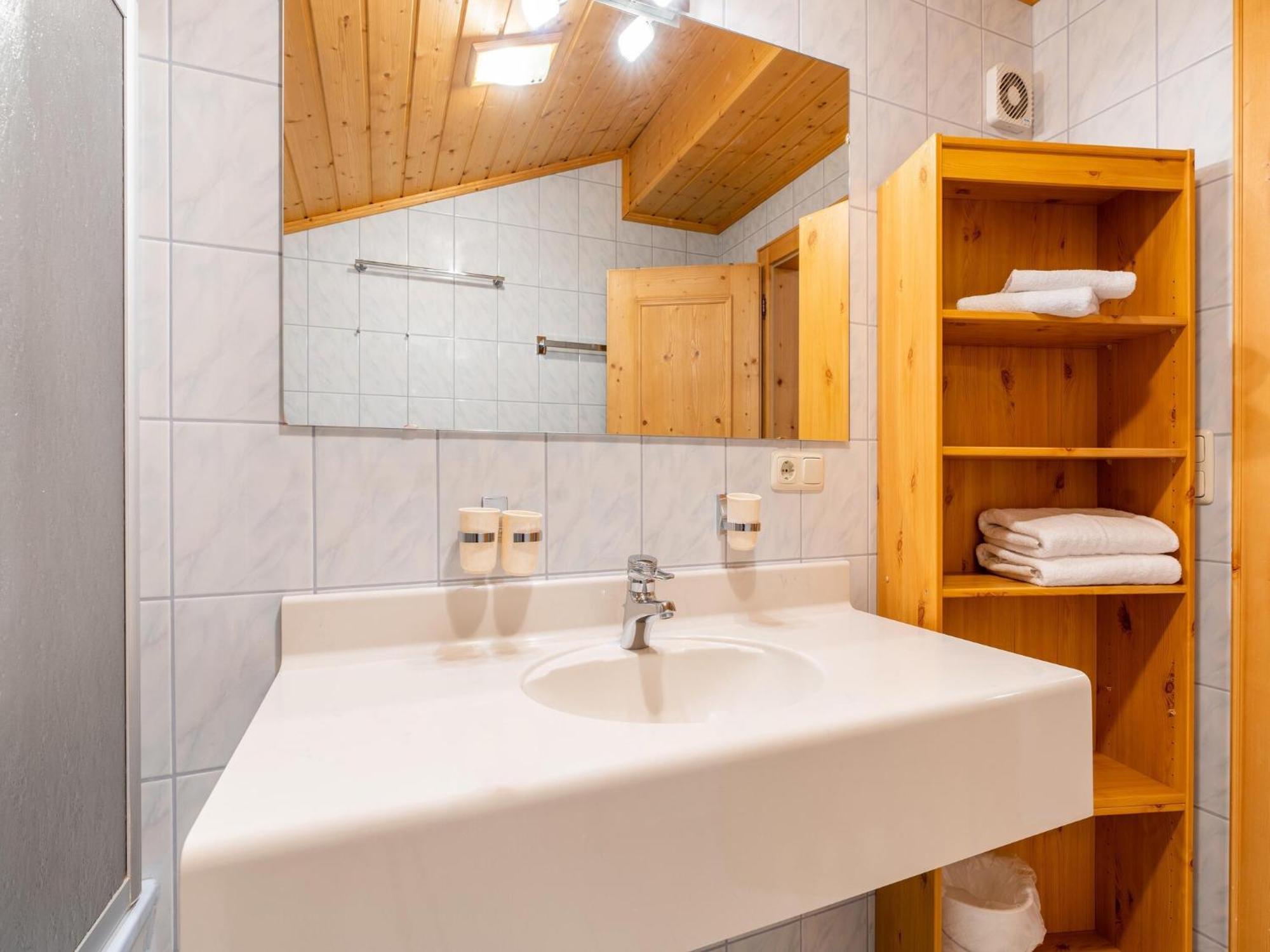 Beautiful Apartment In Mittersill With Balcony Bagian luar foto