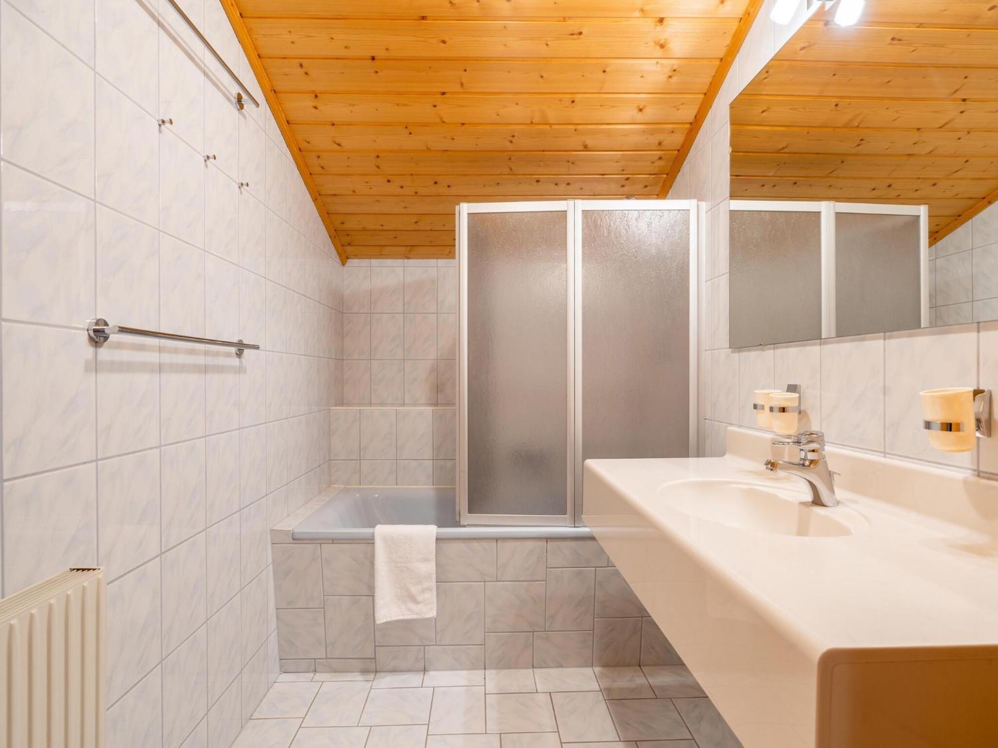 Beautiful Apartment In Mittersill With Balcony Bagian luar foto